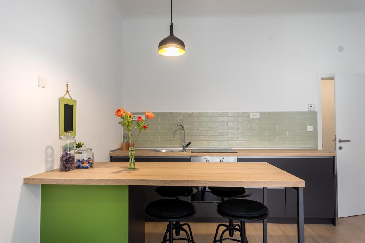 Go2Zagreb Chick Apartment Private Parking Available Eksteriør billede