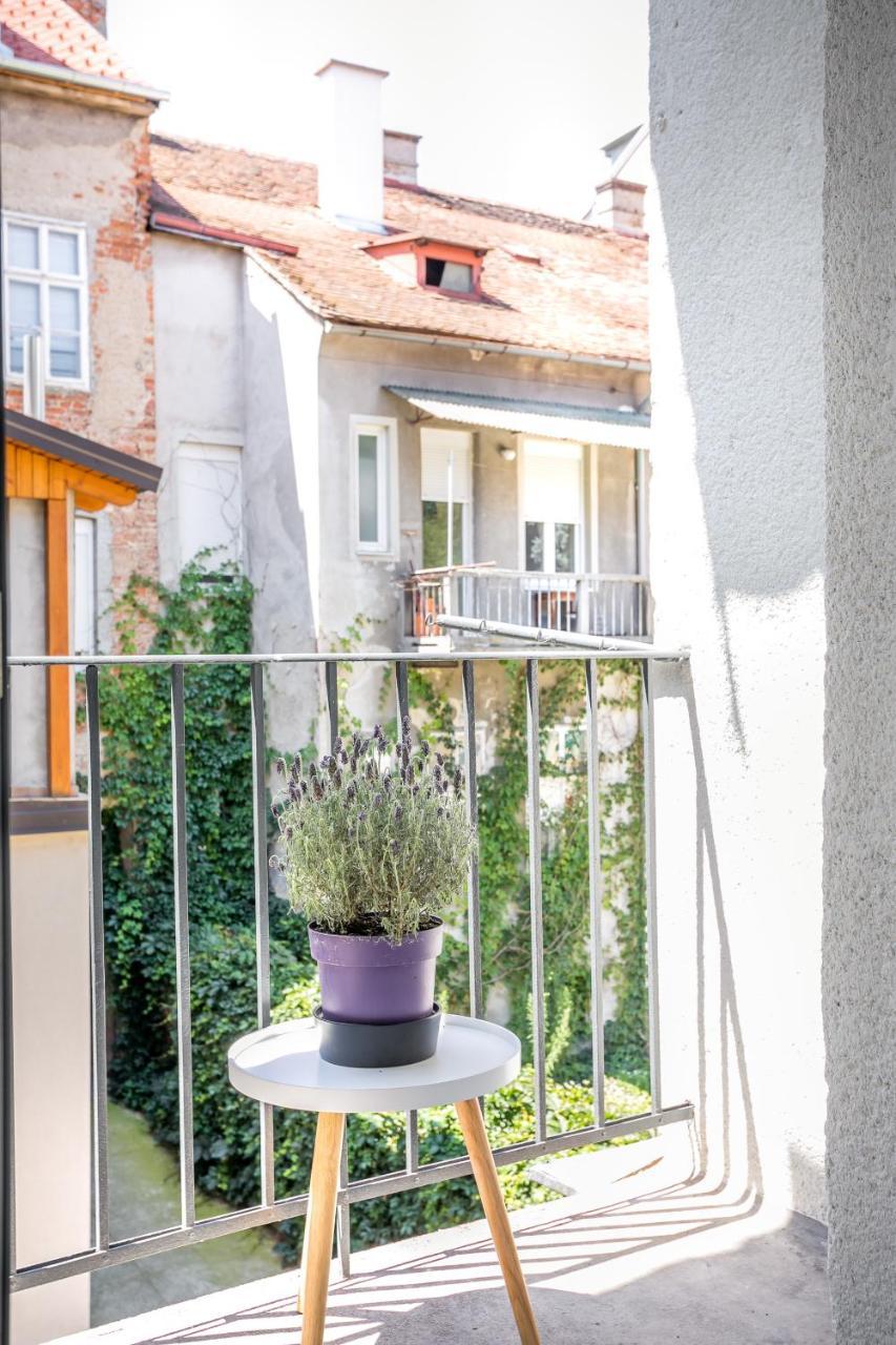 Go2Zagreb Chick Apartment Private Parking Available Eksteriør billede